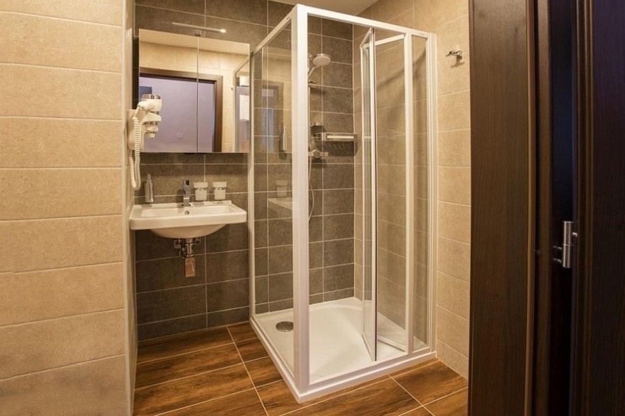 Lázně Poděbrady - Hotel Bellevue Tlapák - barterová spolupráce - Střední Čechy - ilustrativní foto