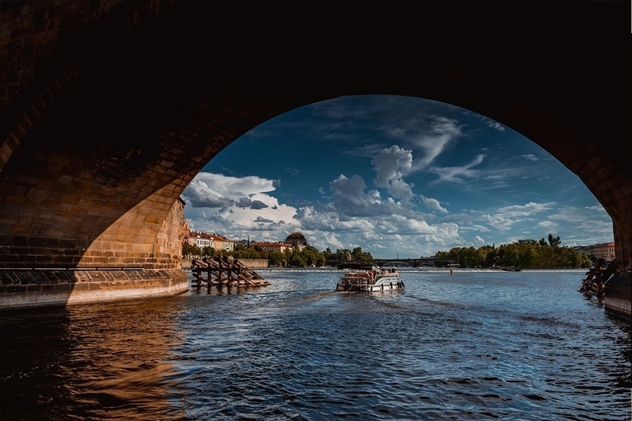 3hodinová plavba po Vltavě s večeří