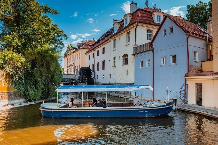 50minutová vyhlídková plavba do Čertovky