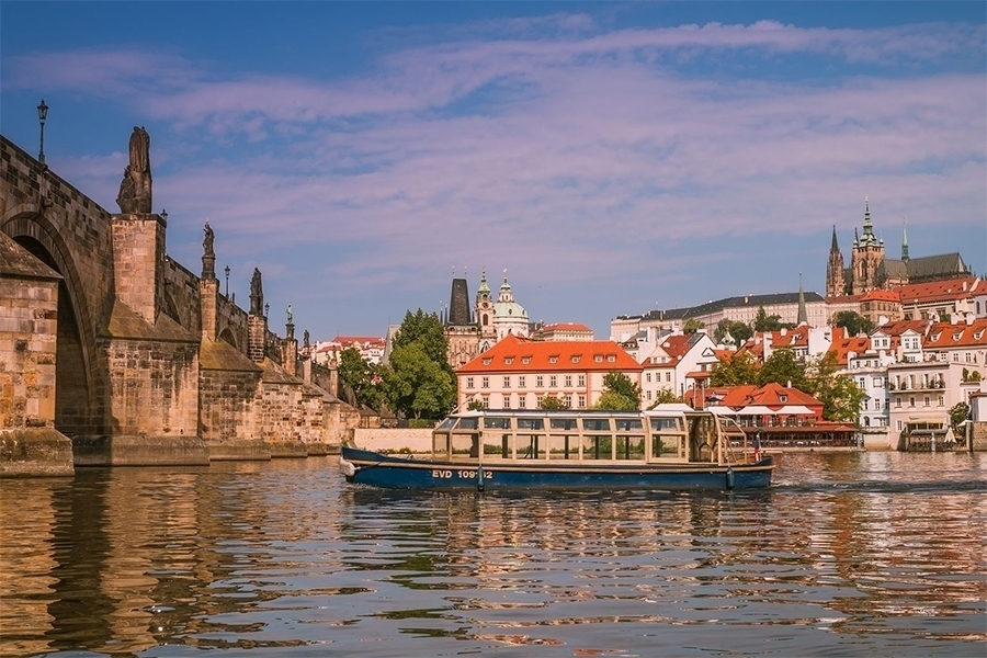 50minutová vyhlídková plavba do Čertovky